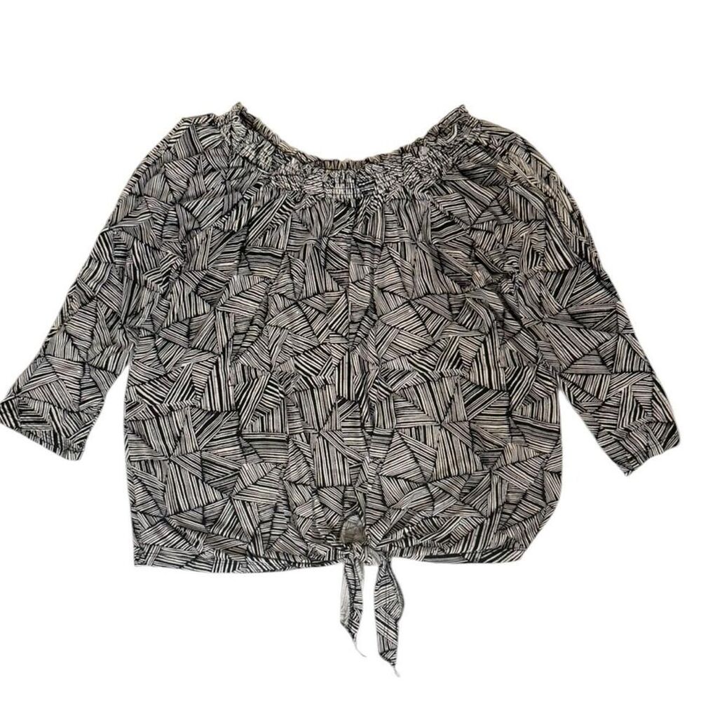 Cupio black + white abstract print blouse with tie front and elastic neckline
